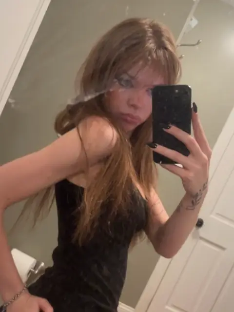 w i l l o w OnlyFans profile