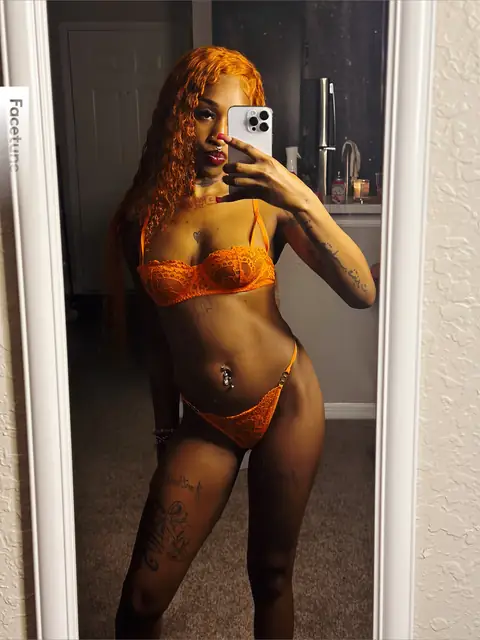 Kamilla on OnlyFans