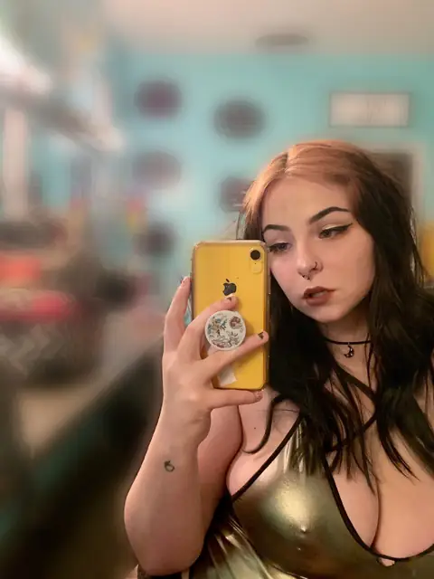 raven on OnlyFans