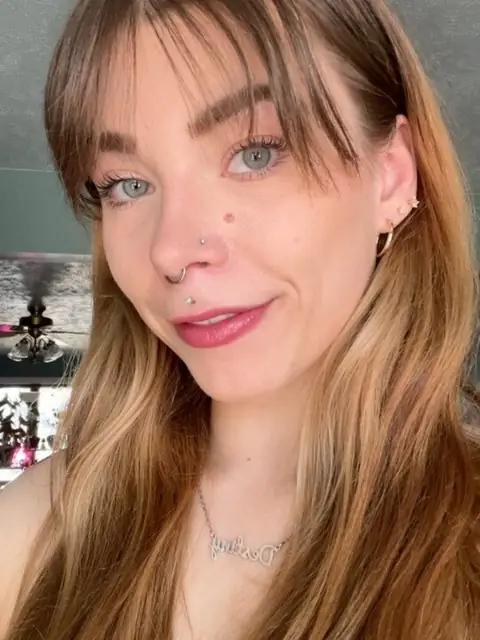 Queen_D on OnlyFans