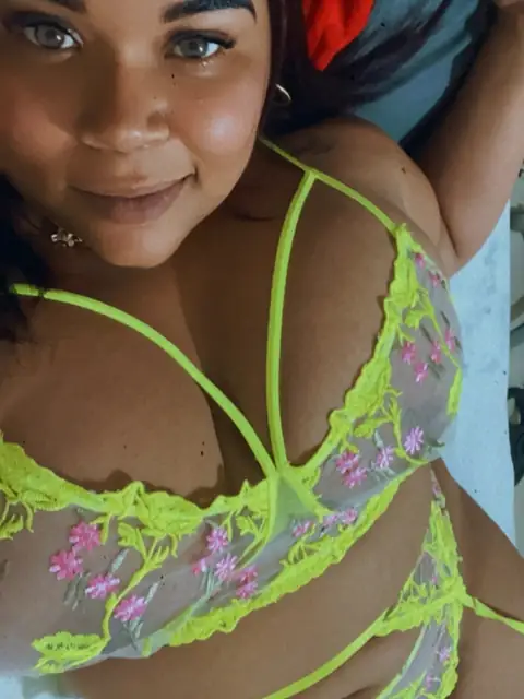 Lenore alahia on OnlyFans