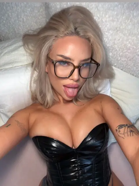Mira on OnlyFans