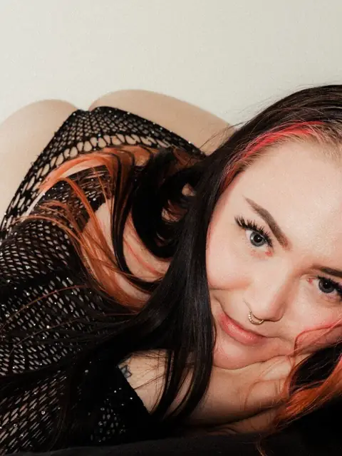 EllaBluz OnlyFans profile