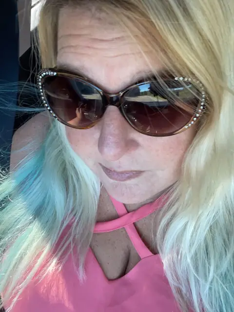Blondie12345 OnlyFans profile