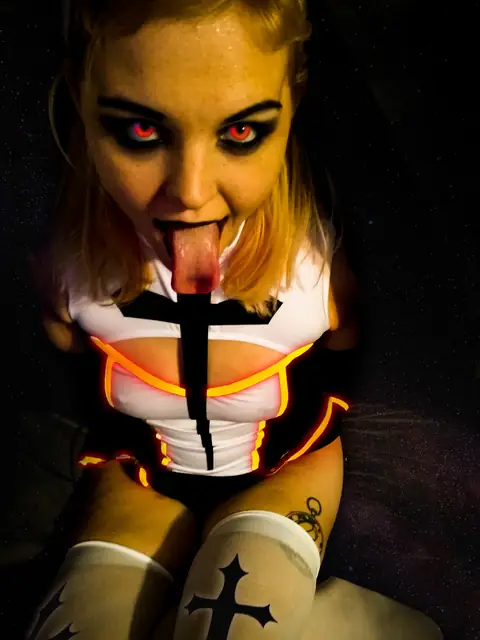 Alice Sexyland on OnlyFans