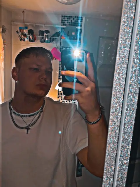 Wade on OnlyFans