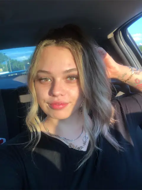Lauren Luxe on OnlyFans