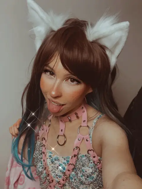 BellaFangz on OnlyFans