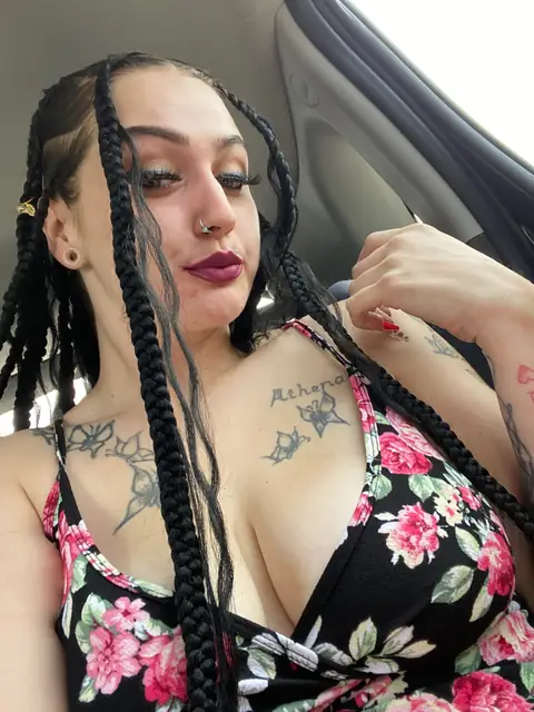 Sexymomma2020 on OnlyFans