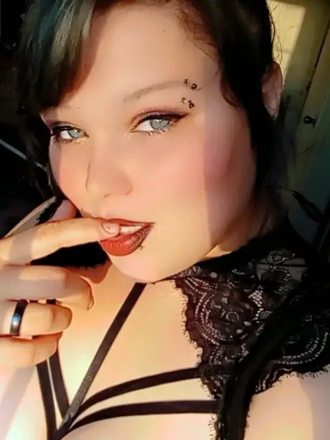 Raychelle on OnlyFans