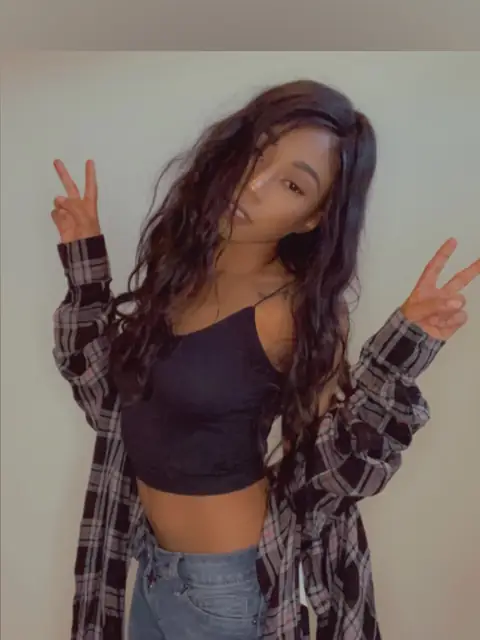 April Rae on OnlyFans