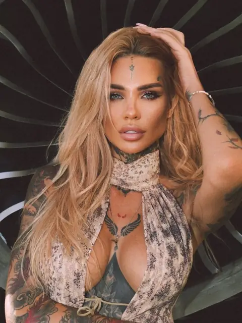 Oksana on OnlyFans