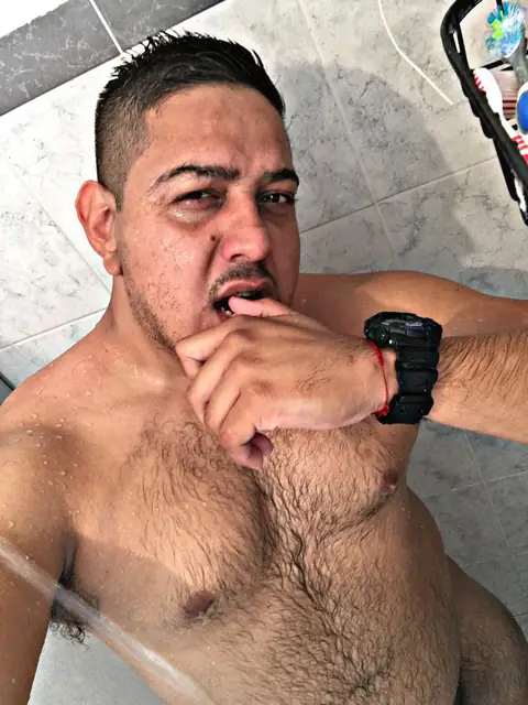 ismael g on OnlyFans