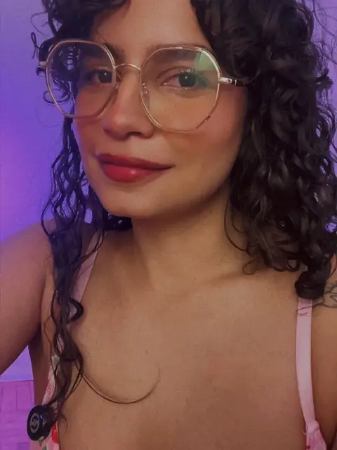 Cinnamon on OnlyFans