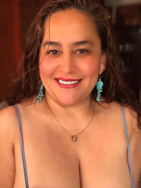 MexicanChichona (25 years doing this!) OnlyFans profile
