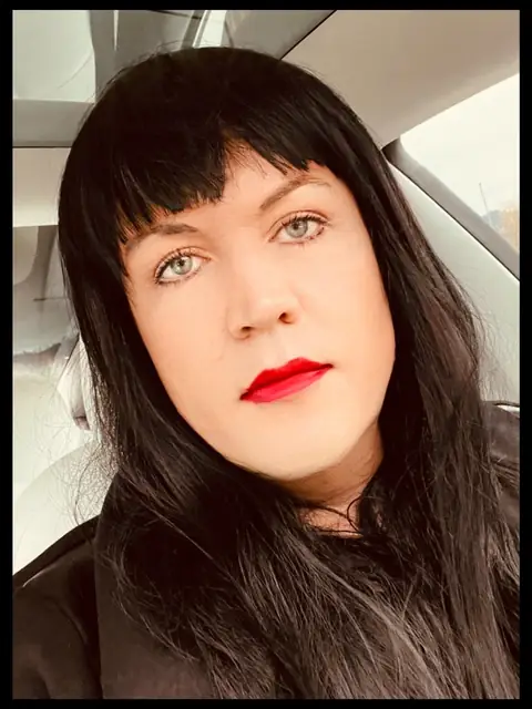 Amanda Moore (Trans) on OnlyFans