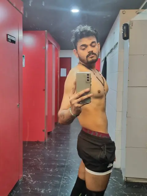 Nyle Armstrong on OnlyFans