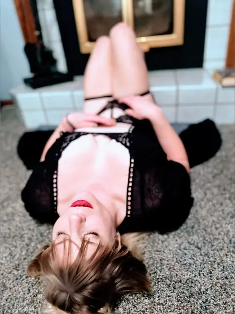 Sister Golden Hair OnlyFans profile