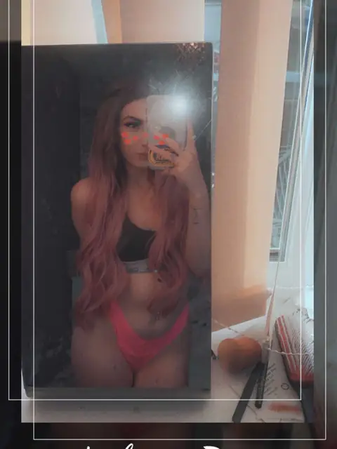 Roxi Girl on OnlyFans