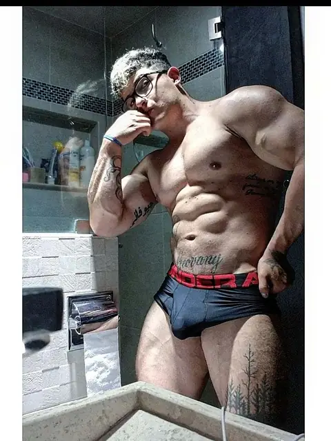 Izak Alvarado on OnlyFans