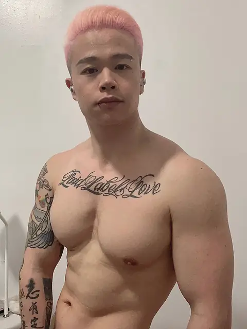 AsianTwunk on OnlyFans