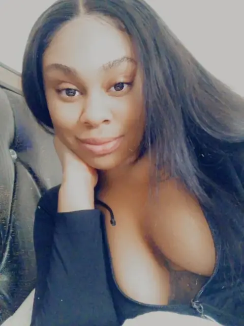 Dolly Jones on OnlyFans