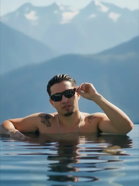 Gustavo P rez on OnlyFans