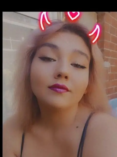 Elizabeth Dean on OnlyFans