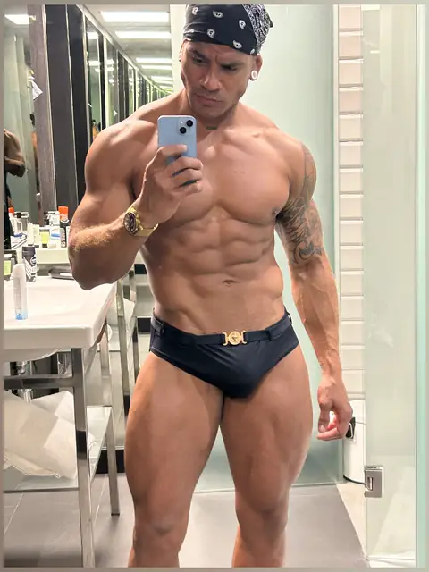 Luis Herrera OnlyFans profile