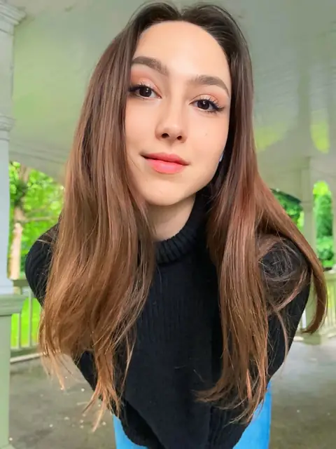 Emilia Jolly on OnlyFans