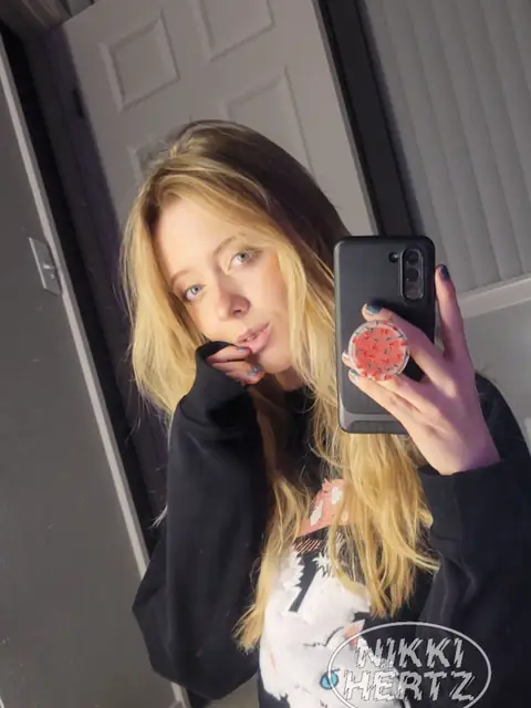 Nikki Hertz OnlyFans profile