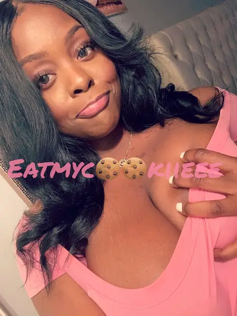 Tastemycookiieee on OnlyFans