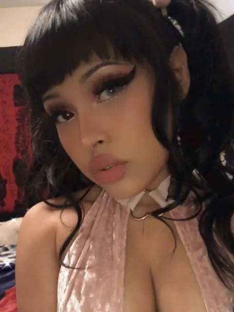 Samantha Strange on OnlyFans