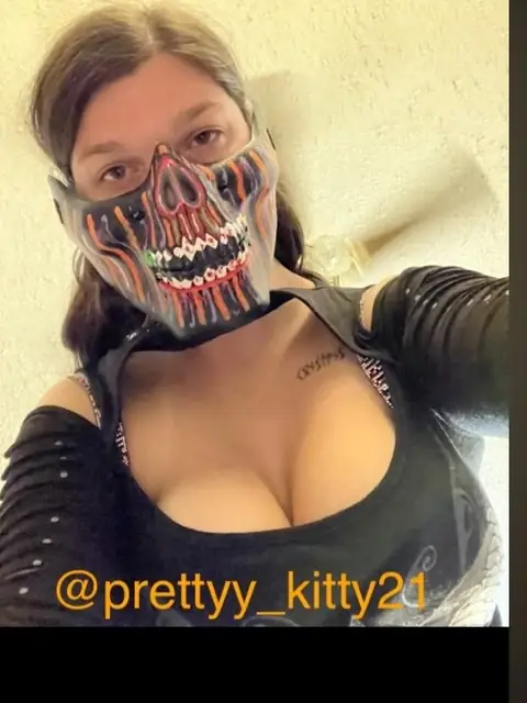 Prettyy_Kitty21 on OnlyFans