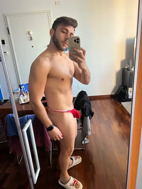 Ezio in Italy on OnlyFans