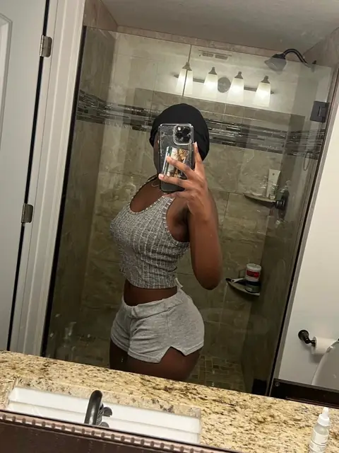 sari on OnlyFans