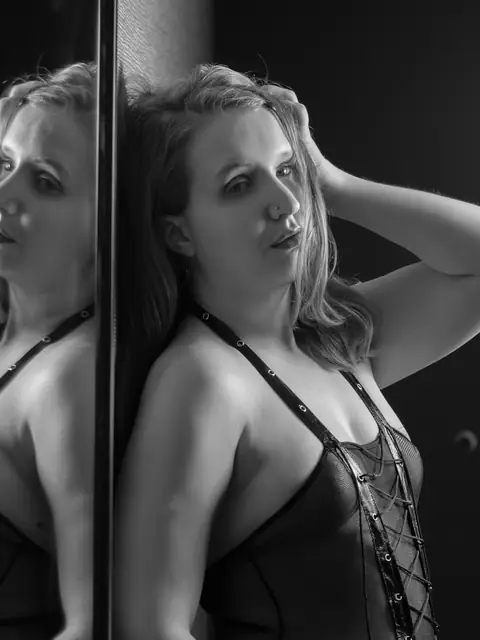 Illianna Dahl on OnlyFans