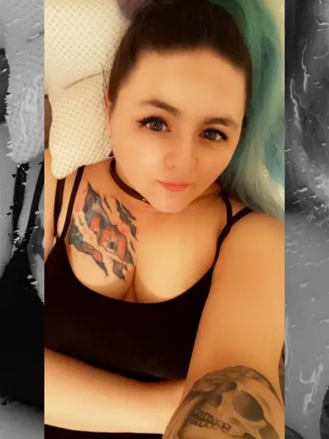 Delia Bellamy on OnlyFans