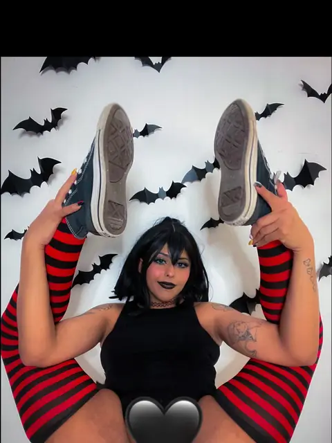 Kira OnlyFans profile