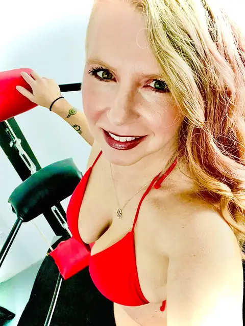 Sybil Starr OnlyFans profile