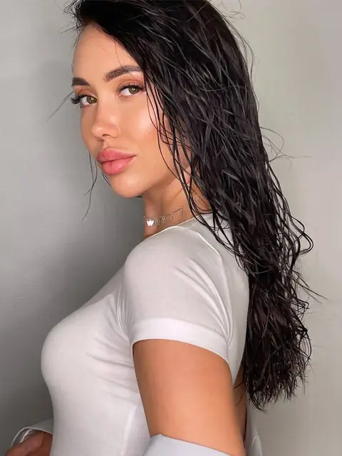 Alexa4 4 4 4 OnlyFans profile
