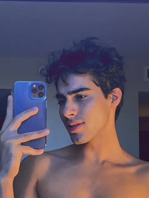 Khay (like kai ) the Persian Twink on OnlyFans