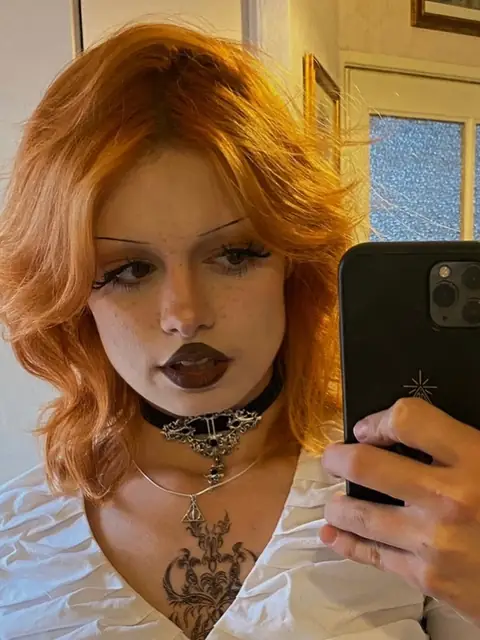 Aurore on OnlyFans