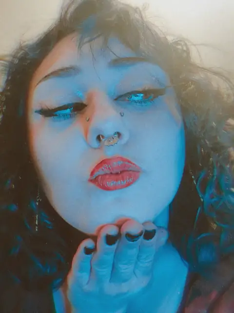 Amoret on OnlyFans
