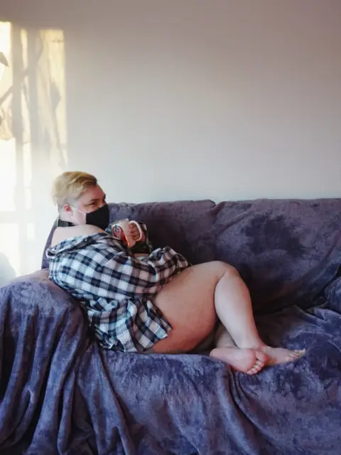 QueerBun01 (Trans) on OnlyFans