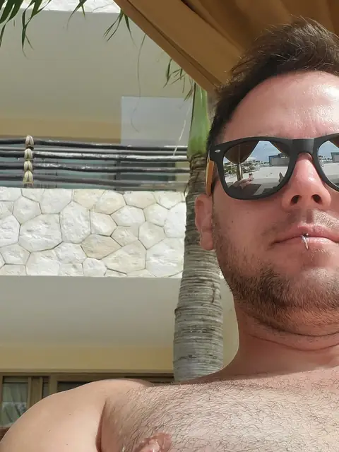 CM on OnlyFans