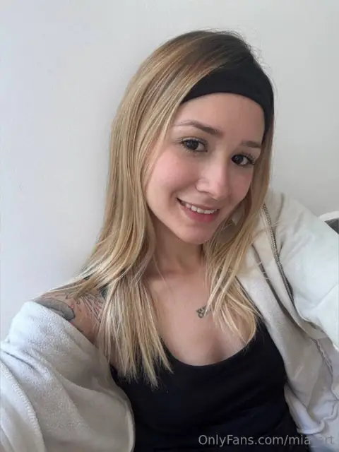 Mia Art on OnlyFans