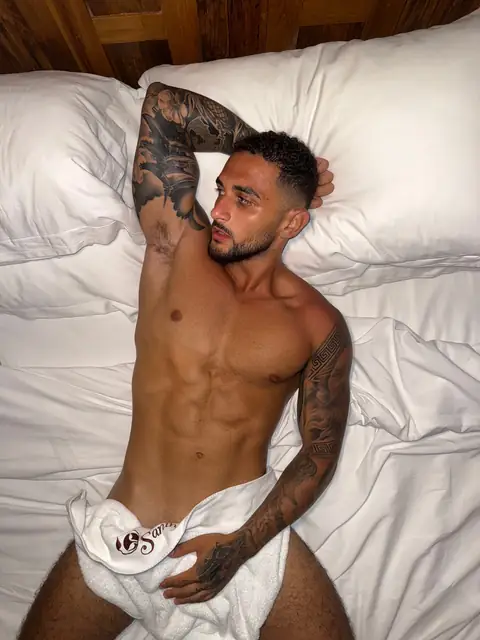 Nikos Andreass on OnlyFans