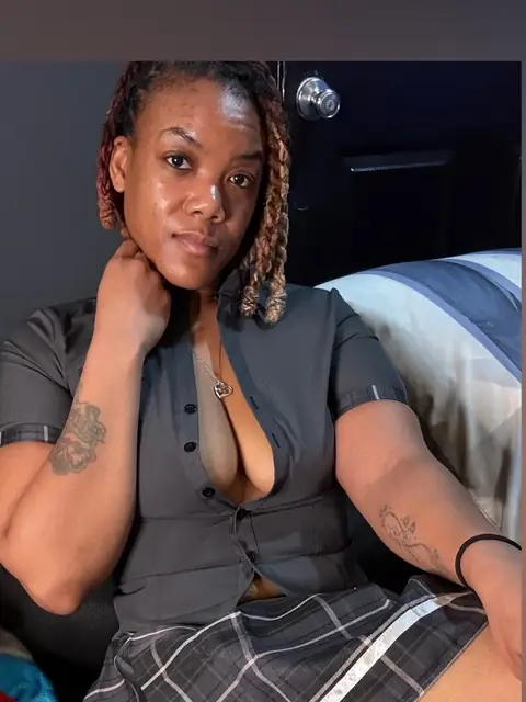lil moni-que OnlyFans profile