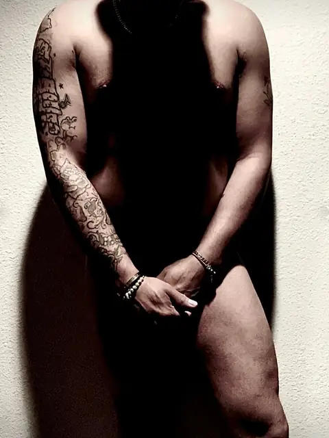 ThaNakedArtist on OnlyFans